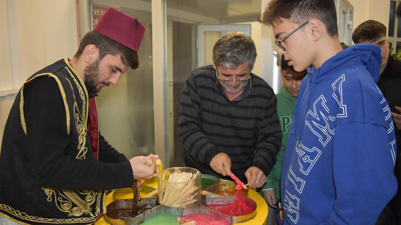 Fen Fakültesinde bin 200 öğrenciye iftar programı 